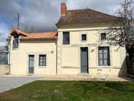 Maison individuelle située à 15 km du Futuroscope Ouzilly