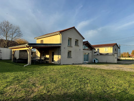 Maison rénovée avec goût de 180 m² environ Veauche