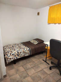 Petit studio bien équipé. Salouël