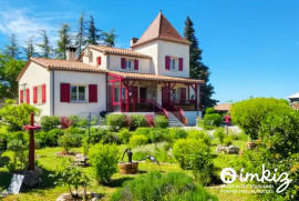 Propriété avec pigeonnier, terrain plat, annexe Cahors