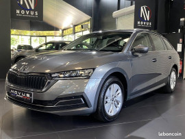 Skoda Octavia Break COMBI 2.0 TDI 115 CV AMBITION PLUS /CAM/CAR PLAY/FULL LED /OPTIONS Paris 9ème