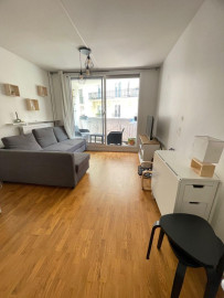 Studio avec balcon - Mairie du 18ème - Paris Paris 18ème