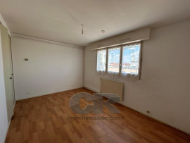 Studio avec box en sous-sol NANCY