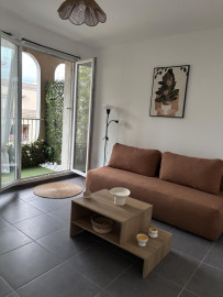 Studio cosy avec terrasse / Métro chartreux Marseille 4ème
