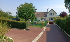 Studio dans  propriété avec grand jardin Carpiquet