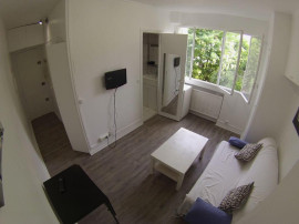 Studio idéalement situé axe la défense l'étoile Neuilly-sur-Seine