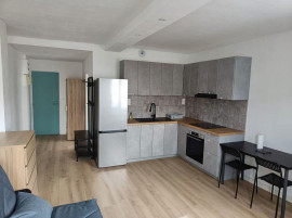 Studio lumineux 30m² tout équipé métro Robespierre Bagnolet
