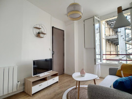 Studio meublé 3 pièces de 29,8m² refait à neuf Paris 17ème