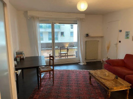 Superbe 2P 47m² avec parking et terrasse Victoire Bordeaux
