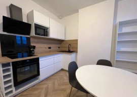 Superbe 2P meublé 42m² refait à neuf Marseille 1er