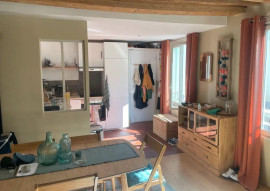 Superbe et grand studio 45m² Porte Saint-Martin Paris 10ème