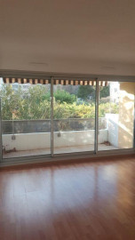 T2 46m2 large balcon et parking privatif Marseille 12ème