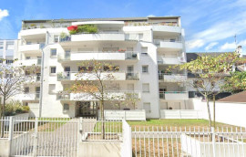 T2 bis lumineux calme 53 m² – Terrasse + parking Pau