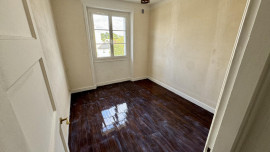 T2  location eligible apl . proche centre. Nantes