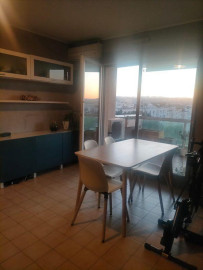 T2 Meublé 42 m² + 13 m² balcon – Cave & Parking Lyon 3ème