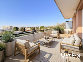T3 dernier etage avec terrasse et box Marseille 9ème