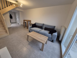 T3 en duplex meublé, à Présilly Présilly