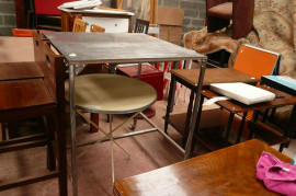 Table haute grise, neuve Sartrouville