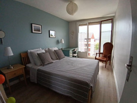 Très belle chambre dans appartement refait à neuf Reims