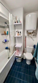 Très grand studio meublé 32m² avec parking Courbevoie