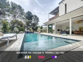 VILLA CONTEMPORAINE – VUE DÉGAGÉE & BASSIN DE NAGE Sommières