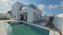 VILLA NEUVE À LA ZONE TOURISTIQUE MEZRAYA-RÉF V640 Montrouveau