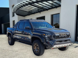 Voiture 4x4 - Toyota Tacoma TRAILHUNTER 4X4 DOUBLE CAB HYBRIDE - 106970€ La Teste-de-Buch