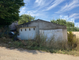 2 garages sur un terrain de 3100 m² Coulanges-sur-Yonne