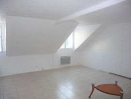 2 pièces mansardé Paris 9ème Paris 9ème