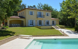 Idéal investisseur : Villa avec piscine (occupée) Salernes