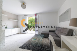 À LOUER – Charmant appartement 2 pièces meublé avec jardin privatif, parking et cave Nice