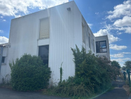 À louer – Local d'activités de 4 000 m² à Saint-Amand-Montrond – Cher (18) Saint-Amand-Montrond