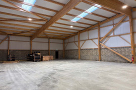 À louer – Local d'activités de 570 m² dans la zone d'activités Terrasses de Coquelles à Calais – Pas-de-Calais (62) Calais