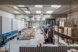À louer - Local d'activités de 940 m² au sein du parc les Chanteraines à Villeneuve la Garenne (92) Villeneuve-la-Garenne
