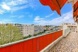 Antibes Centre – 4 pièces traversant avec terrasse et balcon Antibes