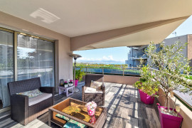 ANTIBES - MOYENNES BREGUIERES : 2 pièces, vaste terrasse, vue me Antibes