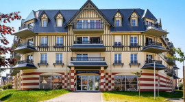 Appart. Type 4 Duplex Lmnp renta. 4.80 % Blonville-sur-Mer