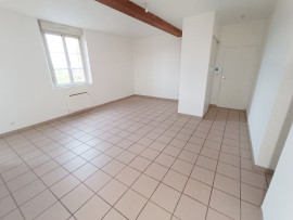 Appartement 2/3 chambres avec parking, Talmas Talmas