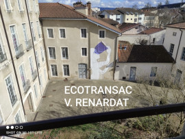 APPARTEMENT 2 CHAMBRES + UNE CAVE Bourg-en-Bresse