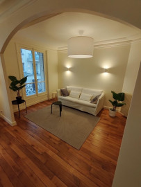 Appartement 2 pièces 56 m² - meublé - Mairie 18e Paris 18ème