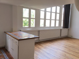 appartement 2 pièces 70 m² Paris 10ème