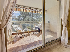 Appartement 3 pièces à rénover – Terrasse, vue dégagée et garage – Nice Cimiez La Paloma Nice