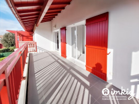 Appartement 3 pièces avec balcon et 2 parkings Ustaritz