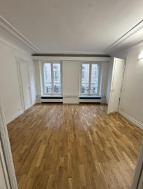 Appartement 3 pièces de 65m2 Paris 8ème