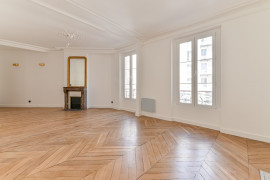 Appartement 3 pièces de 69m2 - PROFESSION LIBÉRALE Paris 10ème