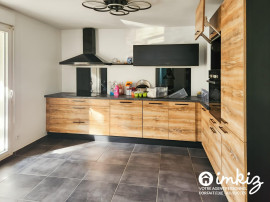 Appartement 3 pièces traversant avec balcon 10 m² Saint-Fons