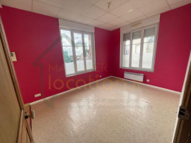 Appartement 4 pièces 70m2 dans un village calme proche de SAINT-QUENTIN Ribemont