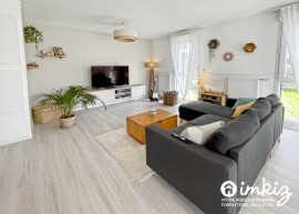 Appartement 5 pièces récent avec jardin Élancourt