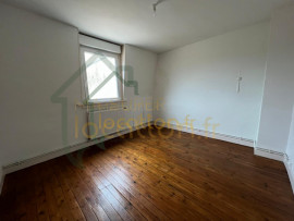Appartement avec Terasse de 30m2, centre ville ST QUENTIN. Saint-Quentin