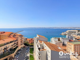 Appartement de caractère, calme, lumineux Marseille 7ème